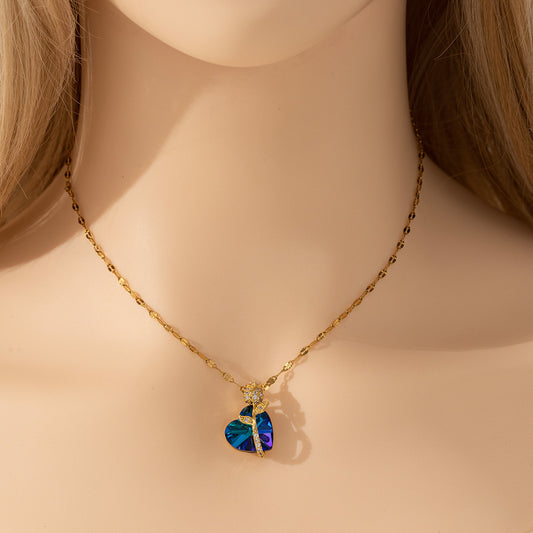 Sapphire heart pendant necklace: Timeless elegance for fashionable women - Trendy Jewells