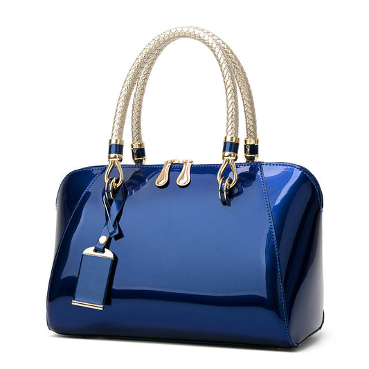 Elegant and versatile blue handbag: Practical, affordable luxury for women - Trendy Jewells